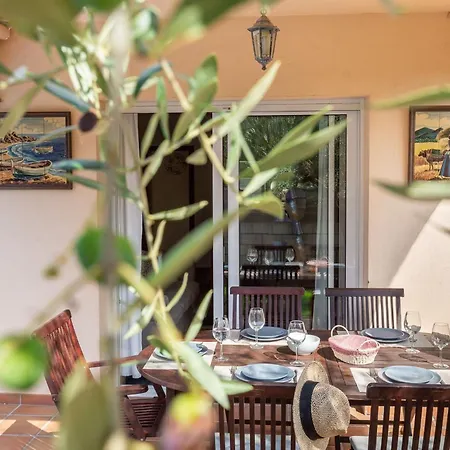 Casa Hermosa بيت للعطل L' Escala